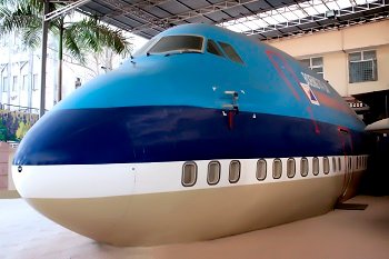 BOEING 747-200
